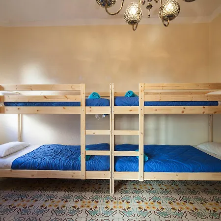Bed In 2*