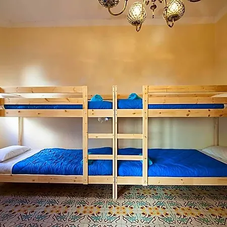 Bed In 2* Gerona