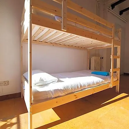 Bed In 2* Gerona