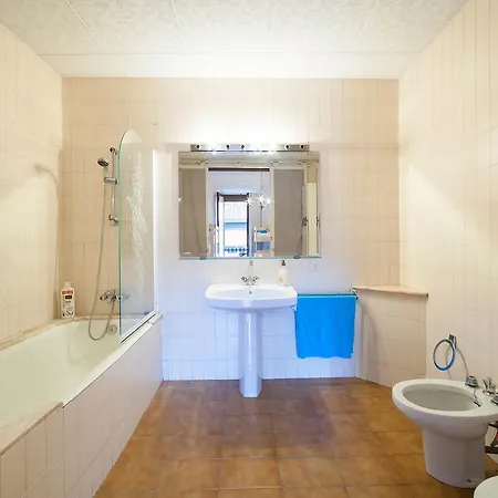 Bed In Bed & Breakfast Gerona