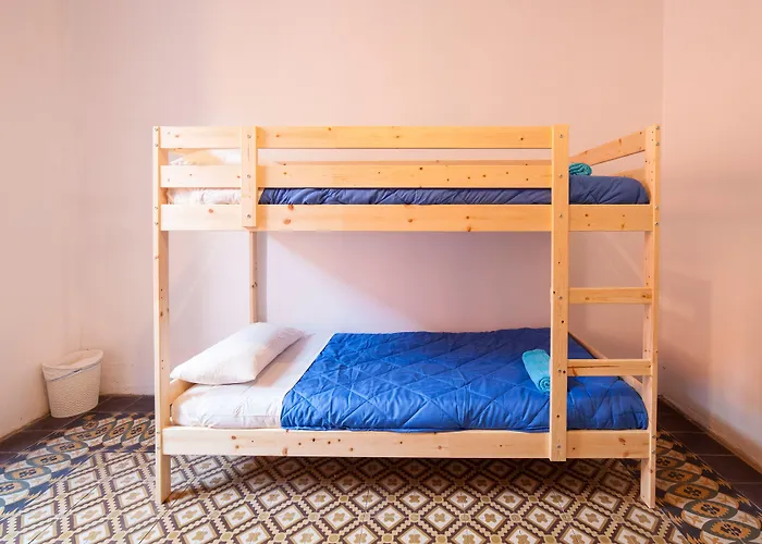 ベッド・アンド・ブレックファスト Bed In 2*