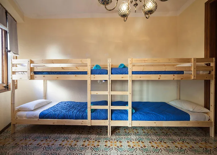 Bed In 2*