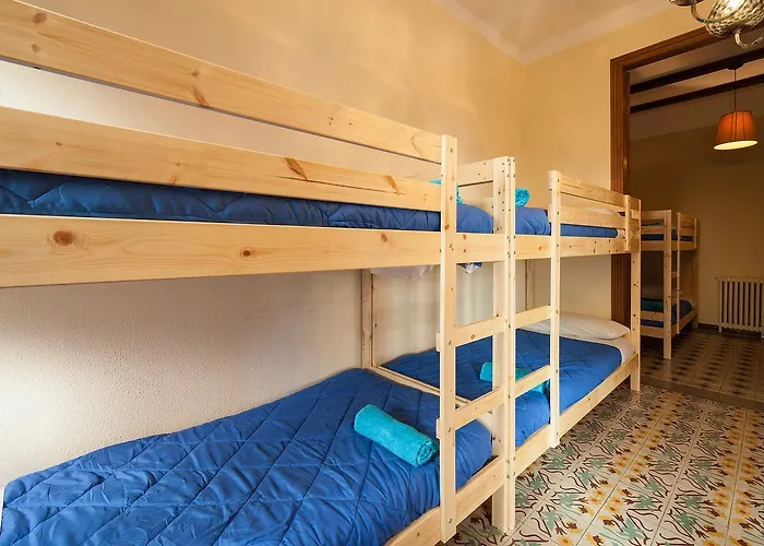 Bed In ベッド・アンド・ブレックファスト ジローナ