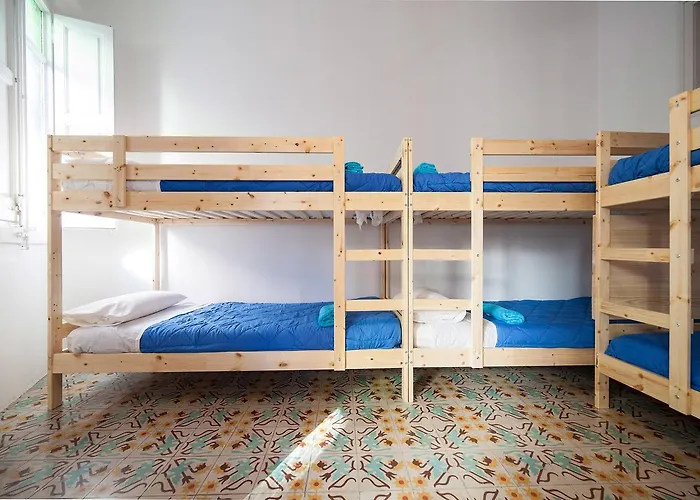 Bed In ベッド・アンド・ブレックファスト
