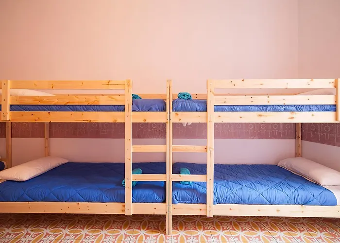 ベッド・アンド・ブレックファスト Bed In 2*