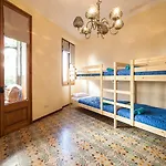 Alojamento de Acomodação e Pequeno-almoço Bed In Girona