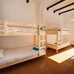 Bed In 2* Girona