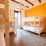 Bed In Alojamento de Acomodação e Pequeno-almoço 2*
