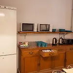 Alojamento de Acomodação e Pequeno-almoço Bed In 2*