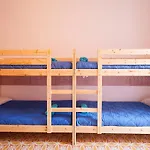 Alojamento de Acomodação e Pequeno-almoço Bed In 2*