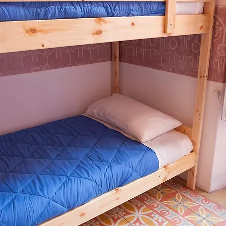 Bed In 2*